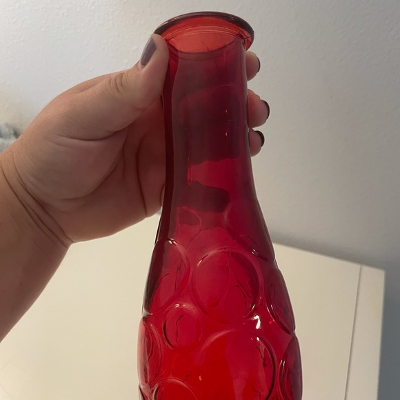 Red vase - Picture 2 of 2